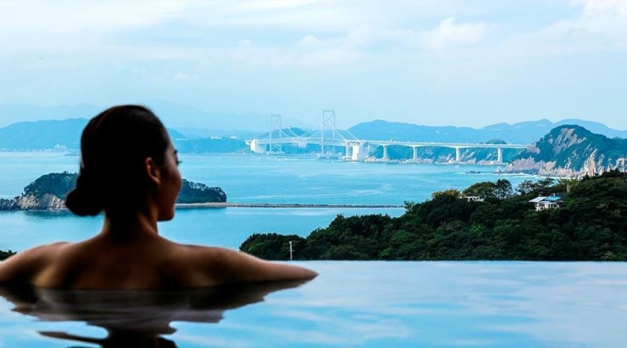 露天風呂「潮騒の湯」